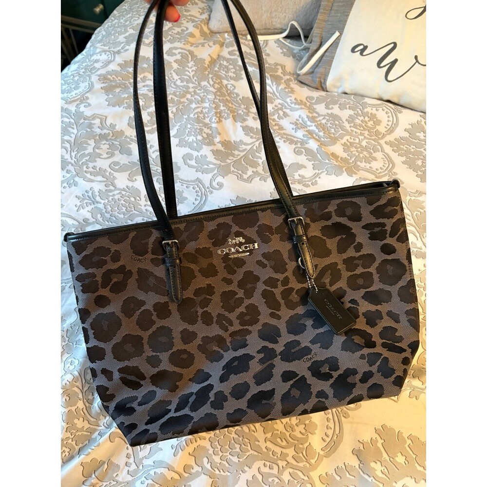 NWT Coach Zip Top Tote with Leopard/Ocelot Print